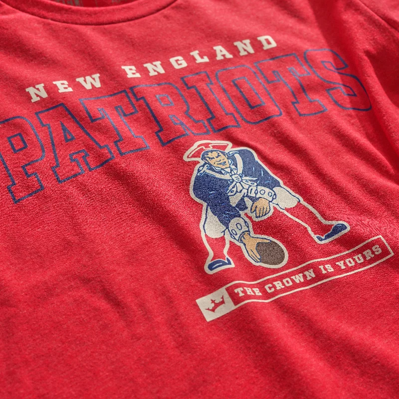 New England Patriots Crown Women's Short Sleeve T-Shirt