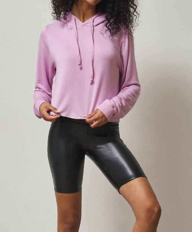 Cropped Pullover Hoodie In Pretty Pink