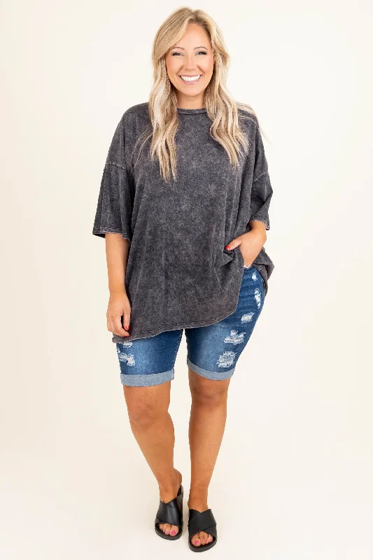 Embracing The Sun Shorts, Dark Wash