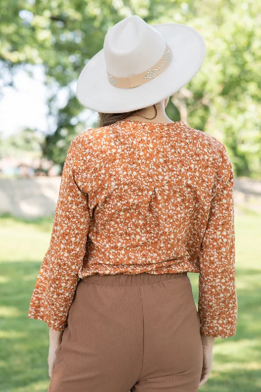 Rust Floral Print Tab Sleeve Notch Neck Top